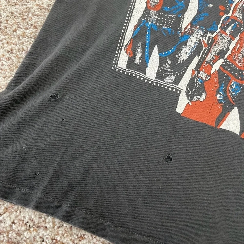 MADEWORN Motley Crue Graphic T-Shirt UNISEX S - Picture 6 of 10